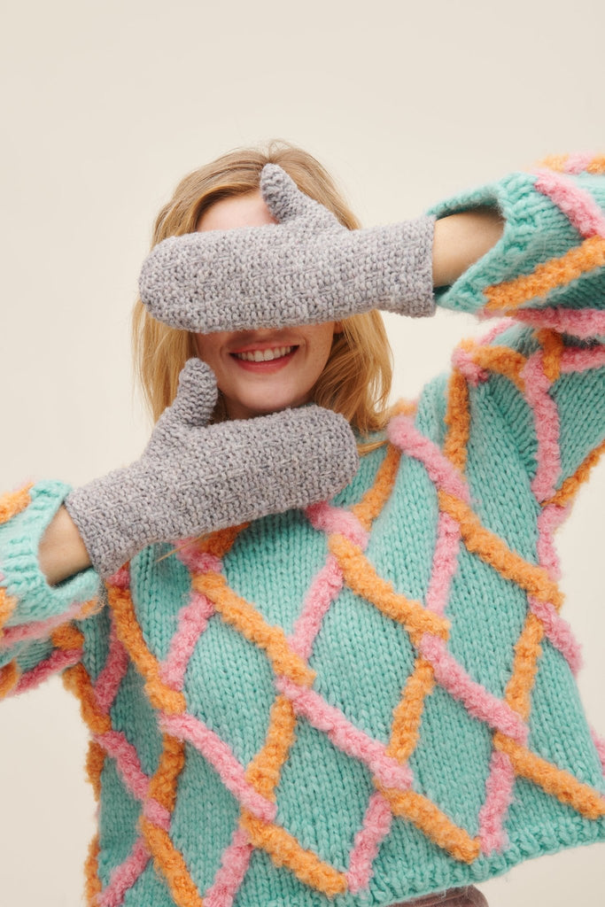 Laine 52 Weeks of Chunky Knits - 978 - 952 - 7580 - 12 - 7 | Knitting Book at Michigan Fine Yarns