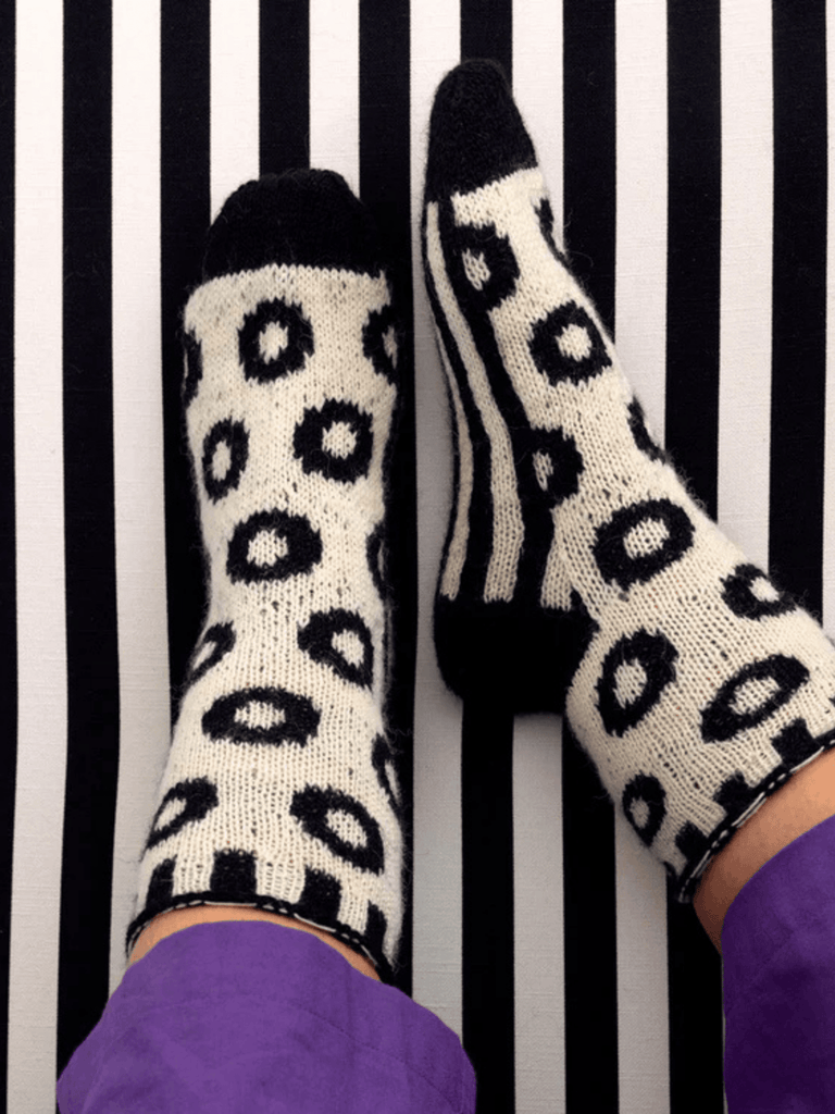 Laine Beloved Patterns Magazine Issue 1 / 2025 - 2954-3290 | Knitting Book at Michigan Fine Yarns