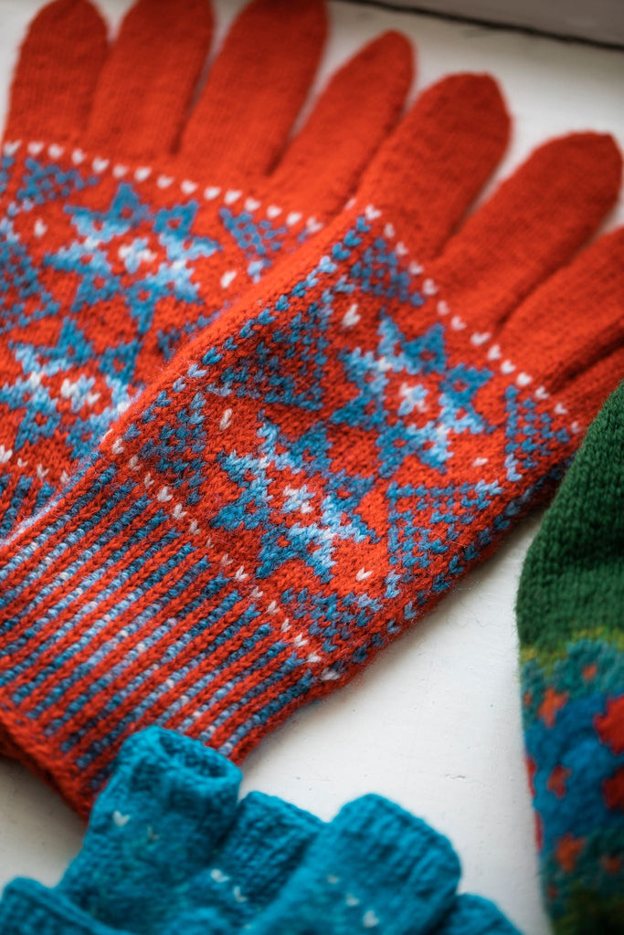 Laine Grand Shetland Adventure Knits - 978 - 952 - 7468 - 81 - 4 | Knitting Book at Michigan Fine Yarns