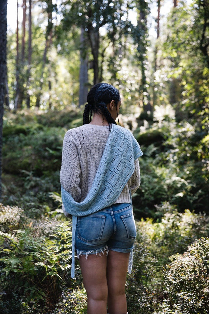 Laine Laine Magazine Issue 25 - | Knitting Book at Michigan Fine Yarns