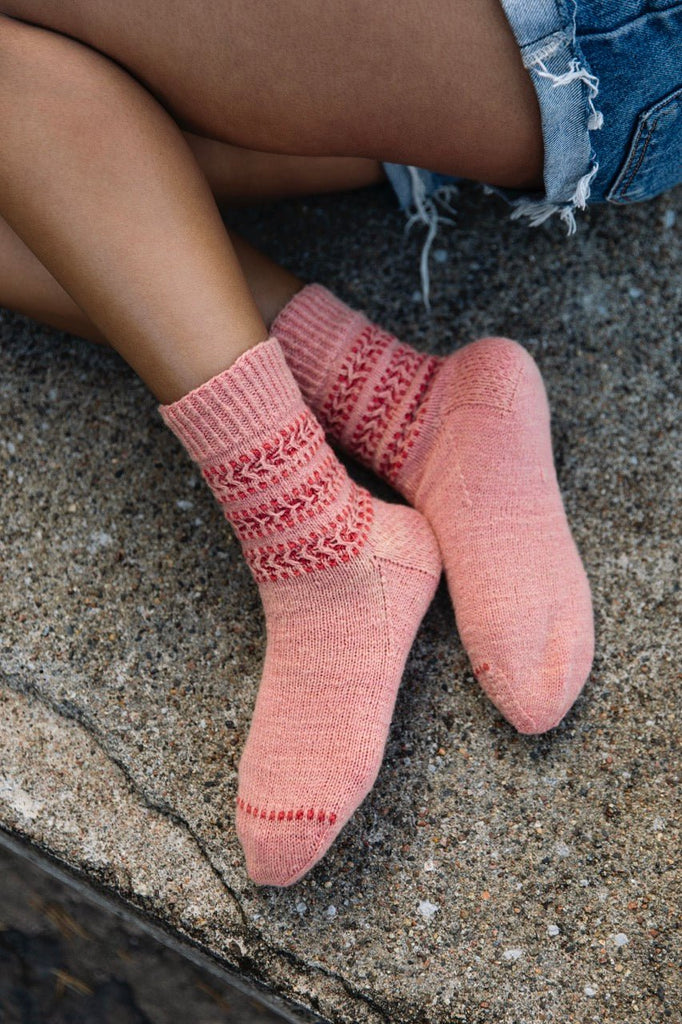 Laine Laine Magazine Issue 25 - | Knitting Book at Michigan Fine Yarns