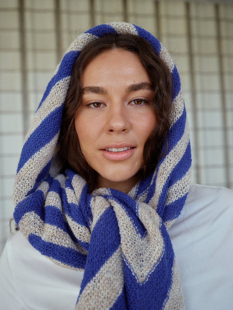 Laine Laine Magazine Issue 26: Crossing Paths - | Knitting Book at Michigan Fine Yarns
