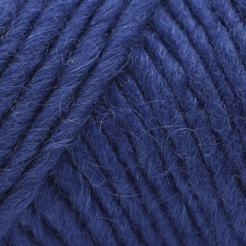 Brown Sheep Company Lamb's Pride Bulky - M82 - Blue Flannel 759552004034 | Yarn at Michigan Fine Yarns
