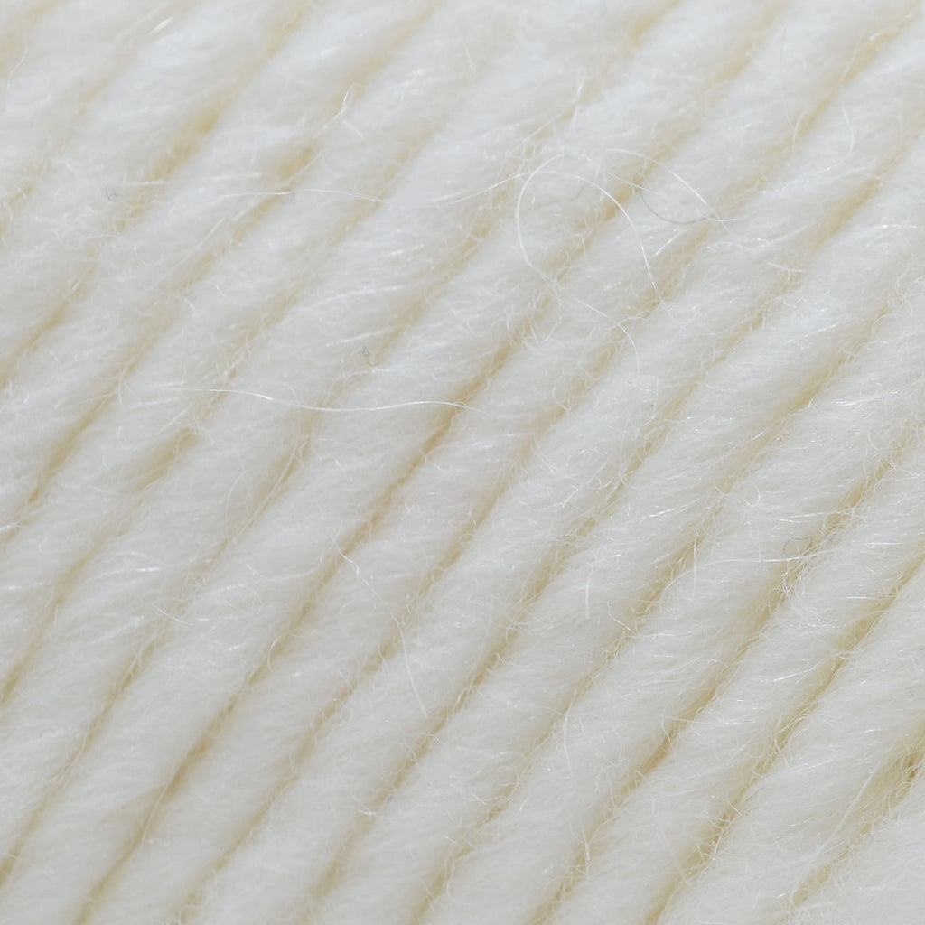 Brown Sheep Company Lamb's Pride Worsted - M03 - Grey Heather 759552001149 | Yarn at Michigan Fine Yarns