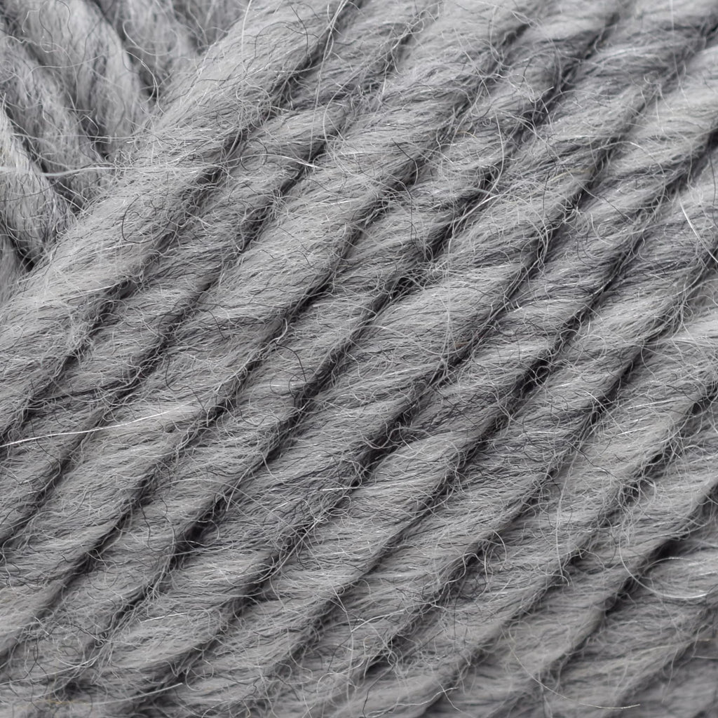 Brown Sheep Company Lamb's Pride Worsted - M03 - Grey Heather 759552001149 | Yarn at Michigan Fine Yarns