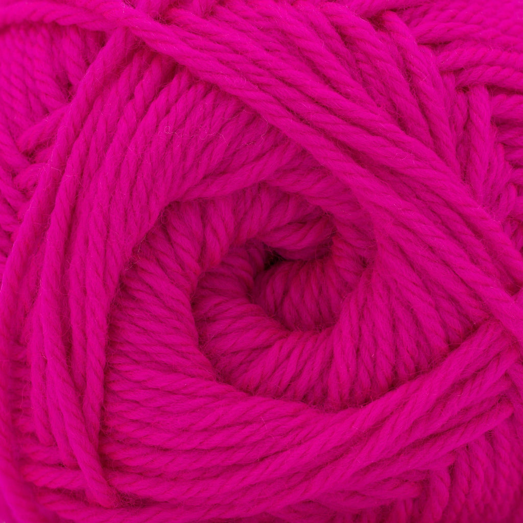 Cascade Yarns 220 Superwash Merino - 137 - Highlighter Pink 886904076446 | Yarn at Michigan Fine Yarns