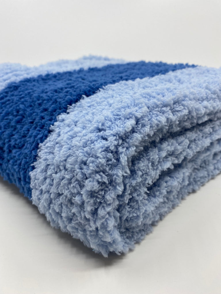 Michigan Fine Yarns Baby Smiles Soft Blanket Kit at Michigan Fine Yarns