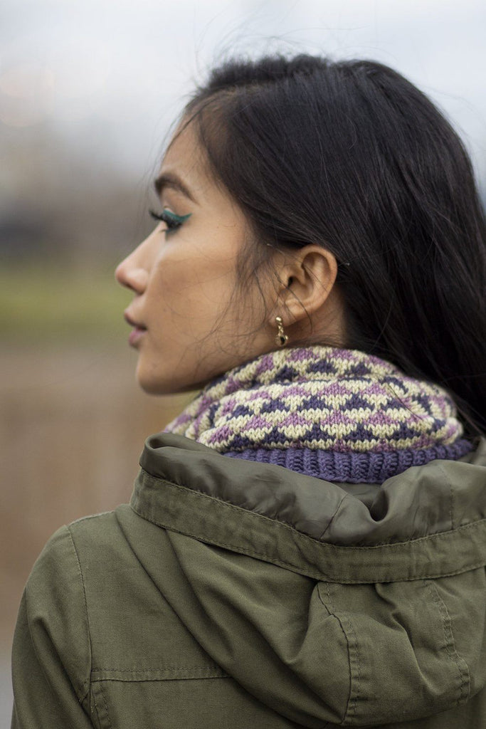 Universal Yarns Equilateral Cowl -32828714 | Patterns at Michigan Fine Yarns