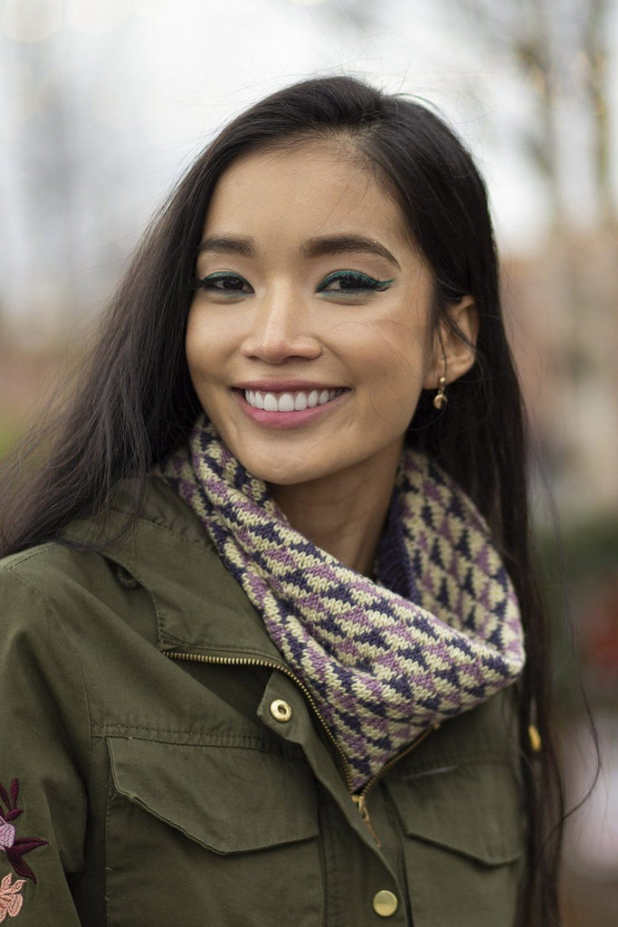 Universal Yarns Equilateral Cowl -32828714 | Patterns at Michigan Fine Yarns
