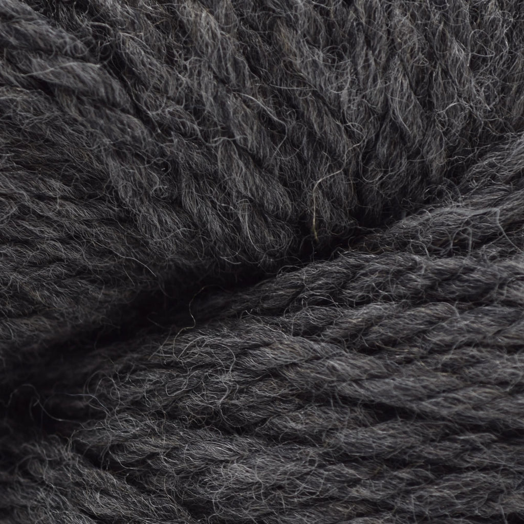 Cascade Yarns 220 Superwash Grande -900 - Charcoal | Yarn at Michigan Fine Yarns